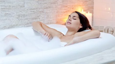 In der Badewanne entspannen - Tipps und Tricks