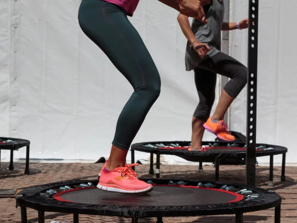 Trampolin Übungen zum Abnehmen