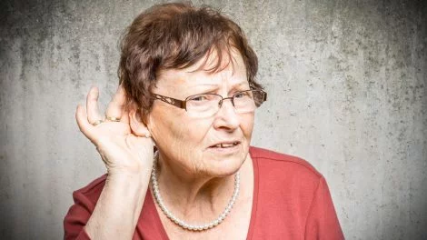 Schwerhörigkeit – Arten, Ursachen, Behandlung und Folgen